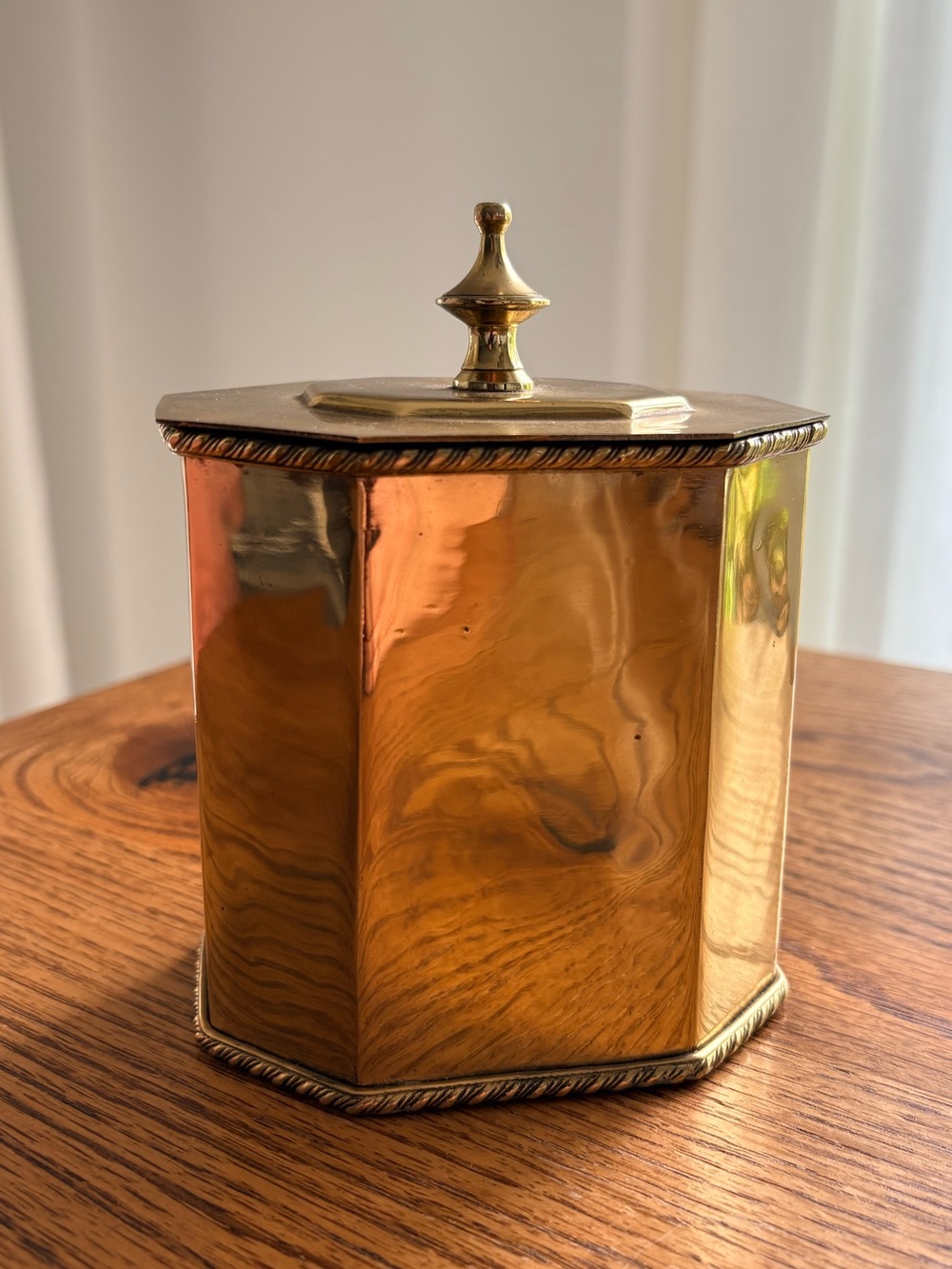 VTG Brass Patina Octagonal Hinge-Lidded Tea Caddy- Made in India